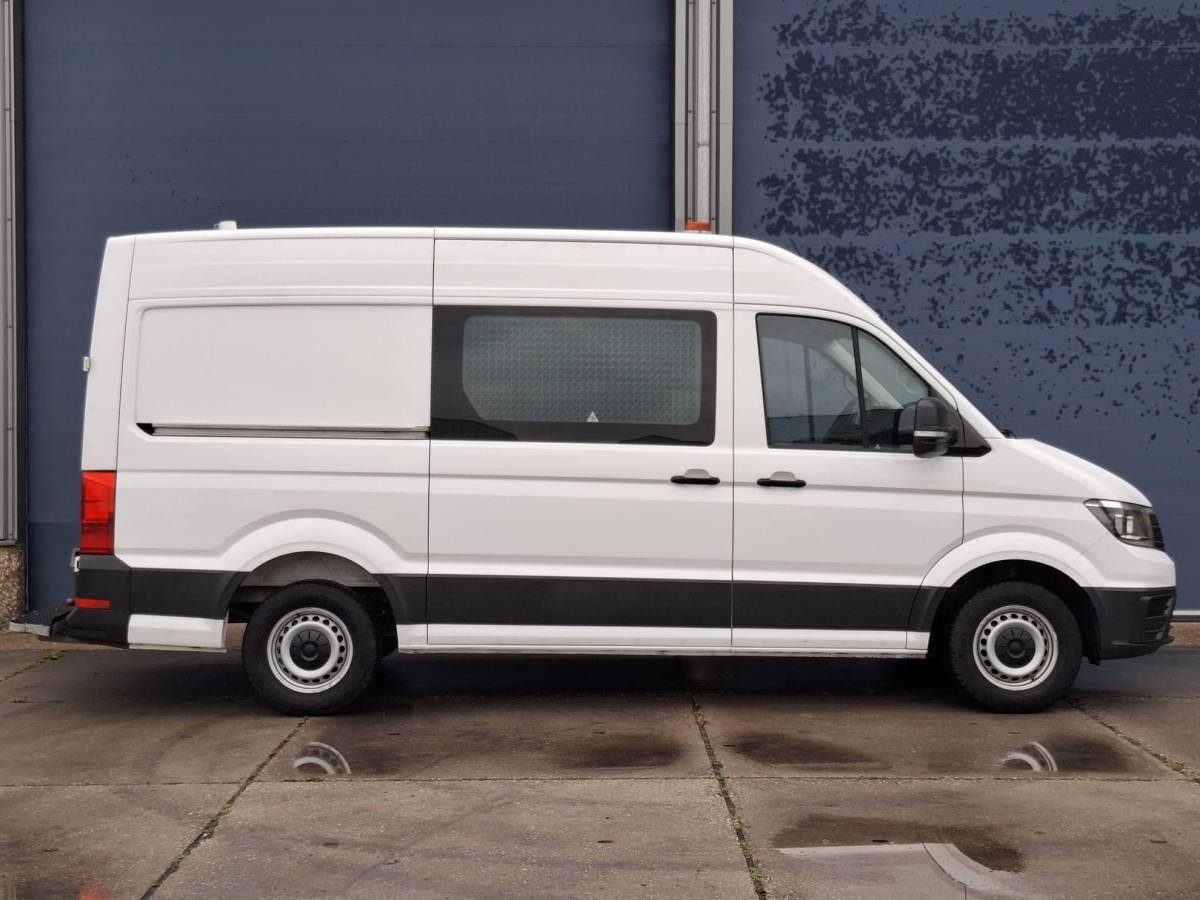 Volkswagen Crafter Volkswagen Crafter 35 2.0 TDI L3H3 EL Highline AIRCO / CRUISE CONTROLE / TREKHAAK / NAVI / CARPLAY