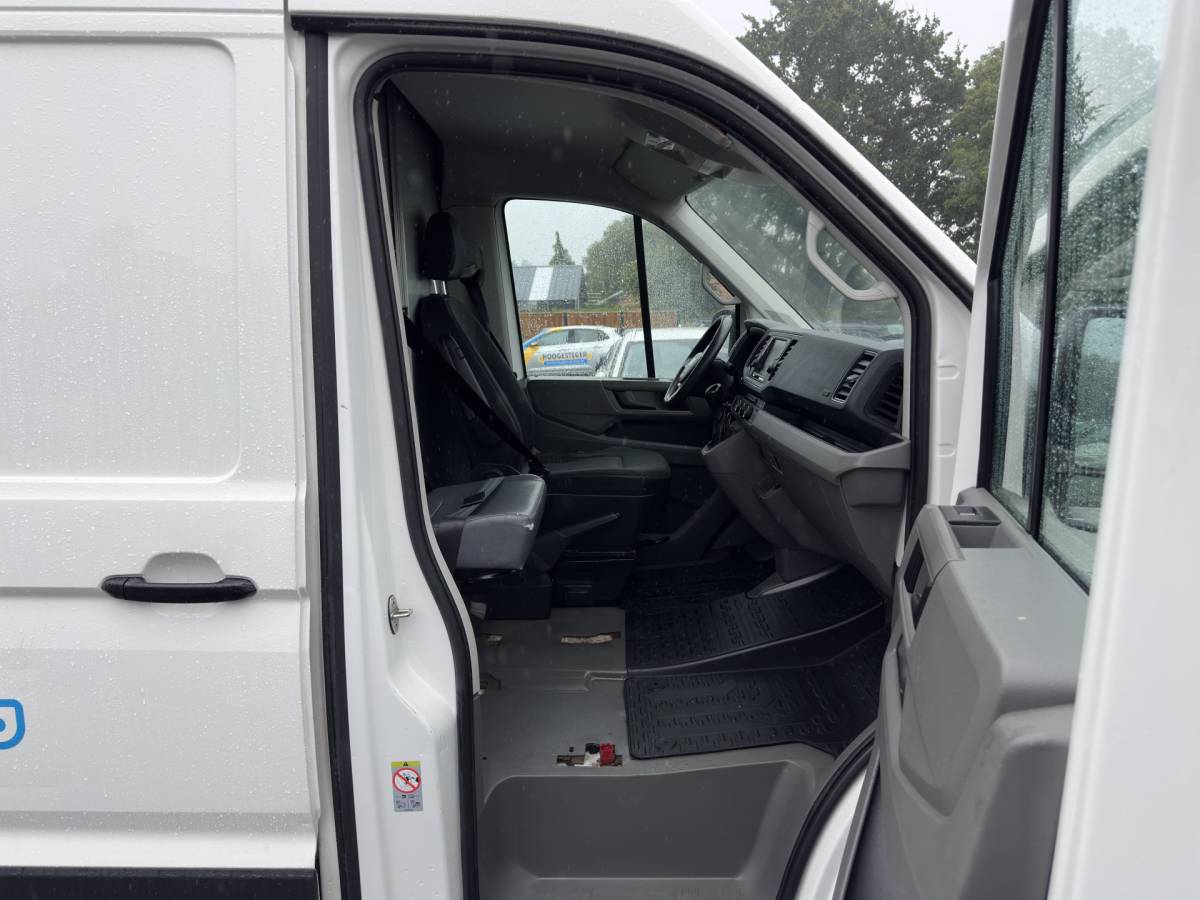 MAN eTGE Man eTGE Basis 36 kWh L3 H3 (2-Fase) {Soh-86%} Aut. *HEATPUMP | NAVI-FULLMAP | AIRCO | CRUISE | CAMERA | HEATED-ERGO-SEATS | PDC | DAB | WIFI | FULL-LED | CCS-FASTLOADER | 18″ALU*