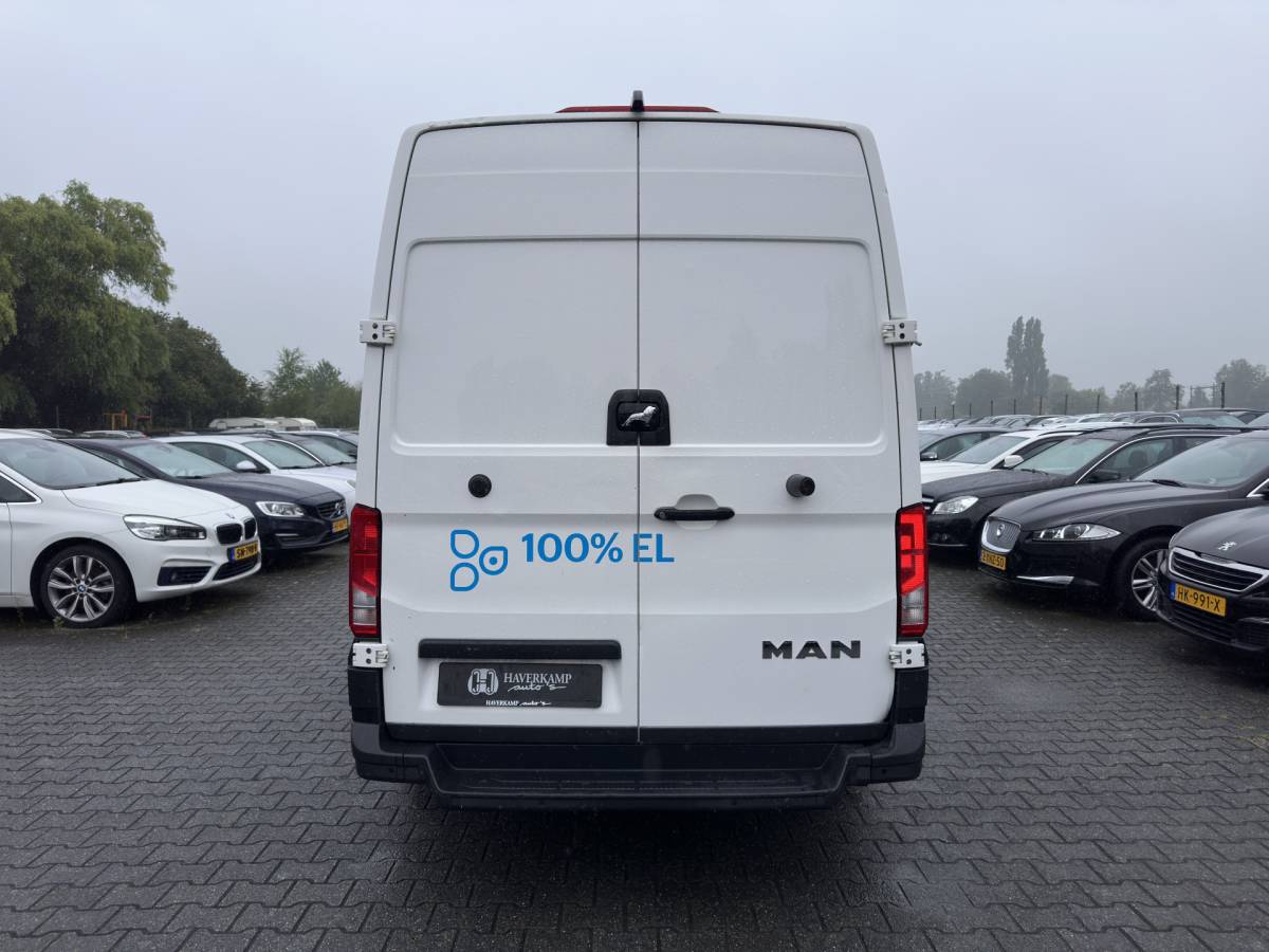 MAN eTGE Man eTGE Basis 36 kWh L3 H3 (2-Fase) {Soh-86%} Aut. *HEATPUMP | NAVI-FULLMAP | AIRCO | CRUISE | CAMERA | HEATED-ERGO-SEATS | PDC | DAB | WIFI | FULL-LED | CCS-FASTLOADER | 18″ALU*