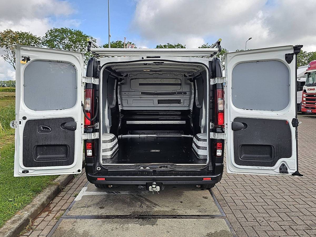 Renault Trafic RENAULT TRAFIC 2.0 DCI 120 comfort l1h1