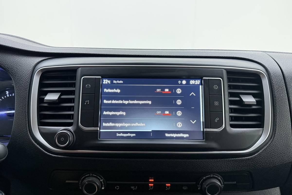 Opel Vivaro Opel Vivaro 2.0 Diesel 145 L3 | Trekhaak | Imperiaal | 3-Zits | Achteruitrijcamera | Apple Carplay/Android Auto | Airco