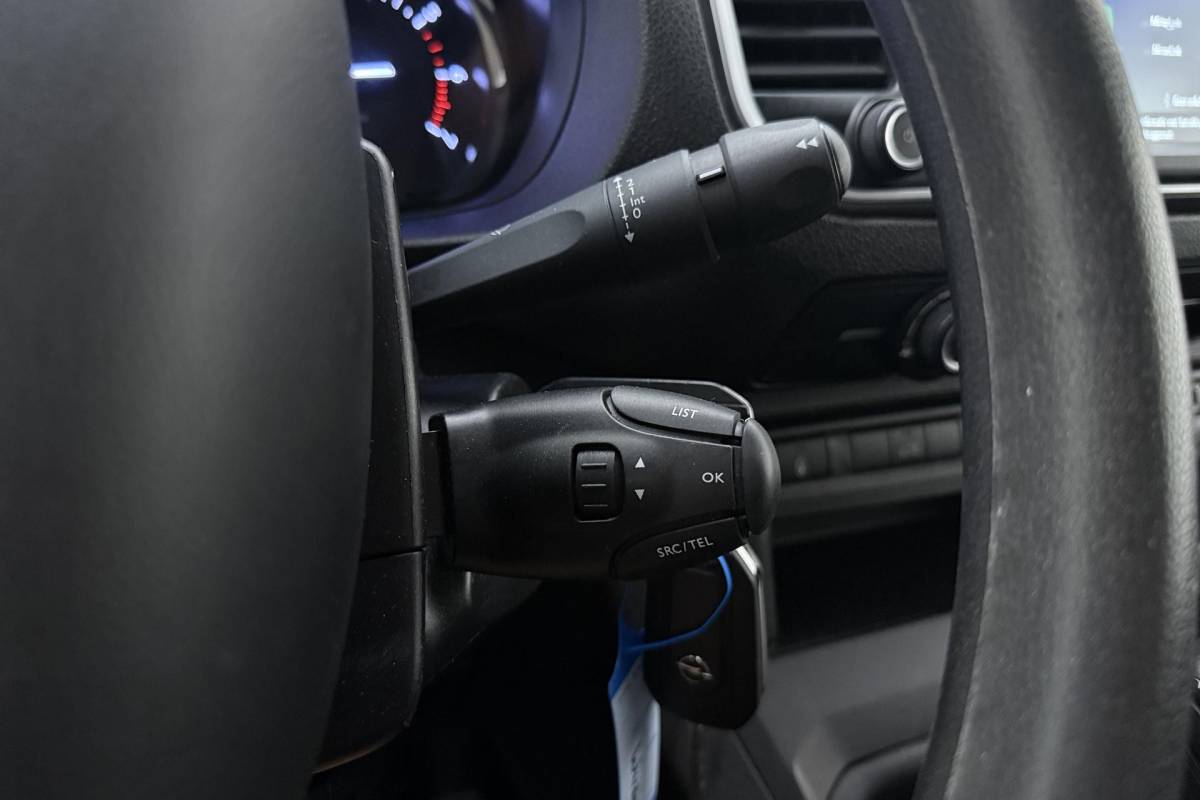 Opel Vivaro Opel Vivaro 2.0 Diesel 145 L3 | Trekhaak | Imperiaal | 3-Zits | Achteruitrijcamera | Apple Carplay/Android Auto | Airco