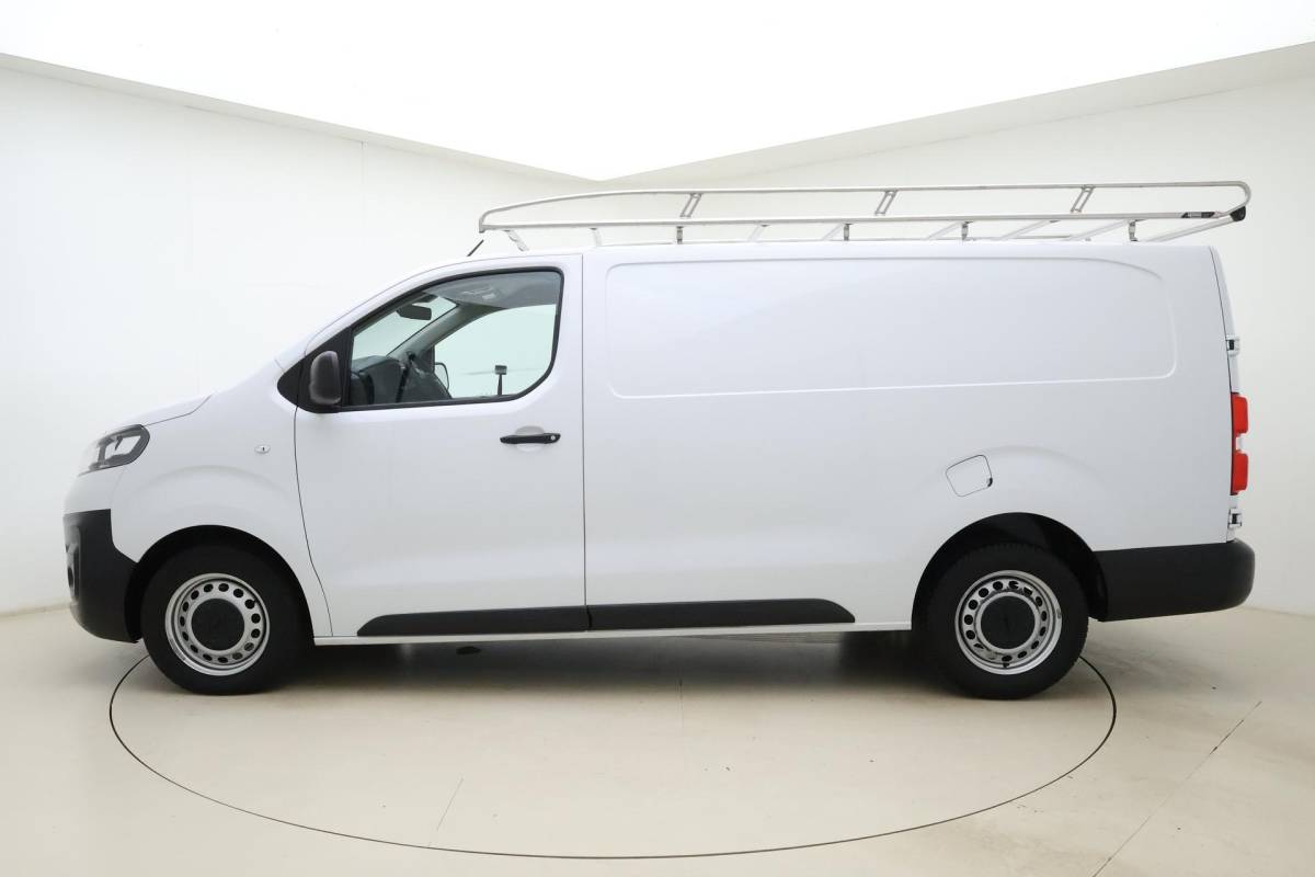 Opel Vivaro Opel Vivaro 2.0 Diesel 145 L3 | Trekhaak | Imperiaal | 3-Zits | Achteruitrijcamera | Apple Carplay/Android Auto | Airco