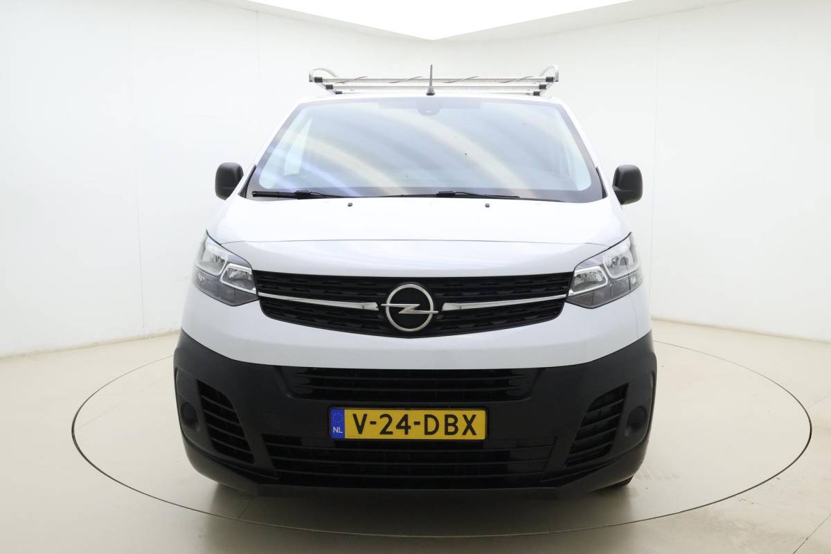 Opel Vivaro Opel Vivaro 2.0 Diesel 145 L3 | Trekhaak | Imperiaal | 3-Zits | Achteruitrijcamera | Apple Carplay/Android Auto | Airco