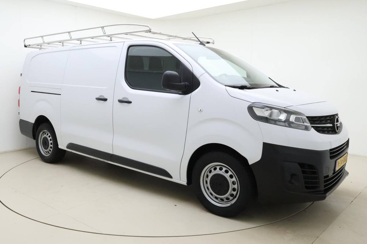Opel Vivaro Opel Vivaro 2.0 Diesel 145 L3 | Trekhaak | Imperiaal | 3-Zits | Achteruitrijcamera | Apple Carplay/Android Auto | Airco