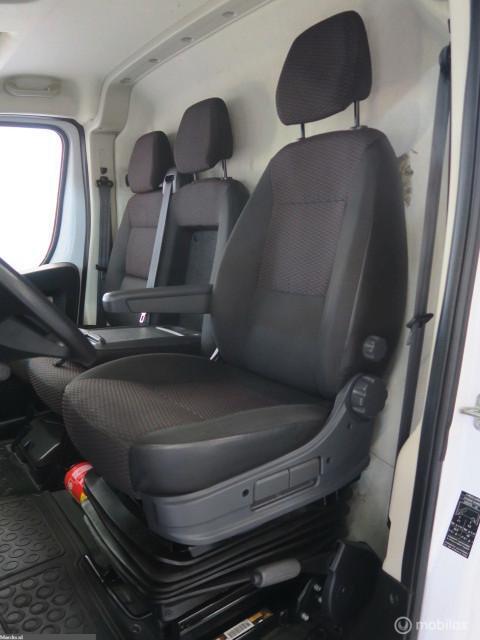 Peugeot Boxer Peugeot Boxer Bestel 333 2.2 BlueHDi 120 L2H2 2x SCHUIFDEUR