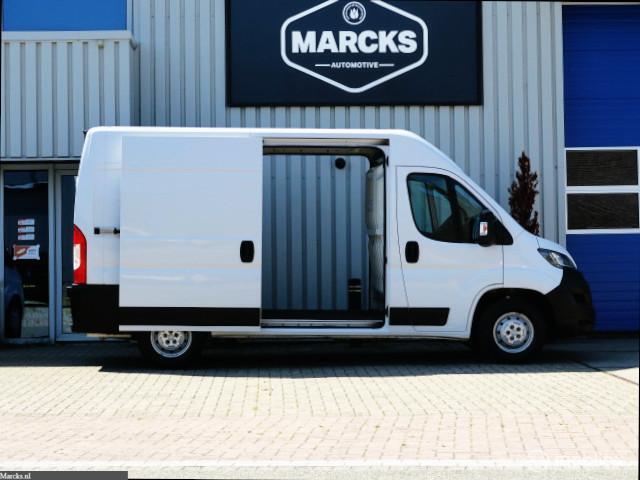 Peugeot Boxer Peugeot Boxer Bestel 333 2.2 BlueHDi 120 L2H2 2x SCHUIFDEUR
