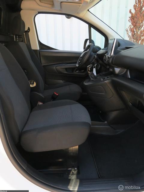 Peugeot Partner Peugeot Partner 1.5 BlueHDI Pro Camera*Navigatie*EURO6*1e EIG