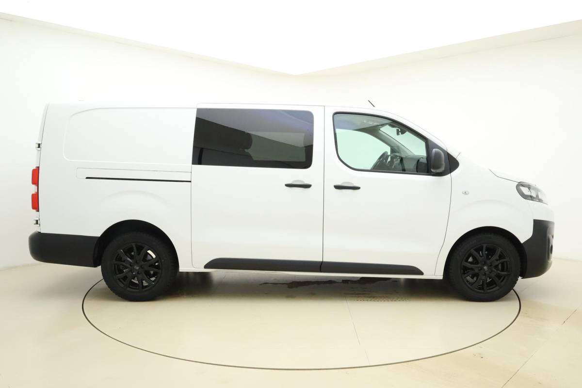 Citroën Jumpy Citroen Jumpy 2.0 BlueHDI 120pk HDI Dubbel Cabine | 6-Zits | Airco | Trekhaak | Lichtmetalen velgen | Cruise control | Airco | Laadruimte betimmerd | Parkeersensoren