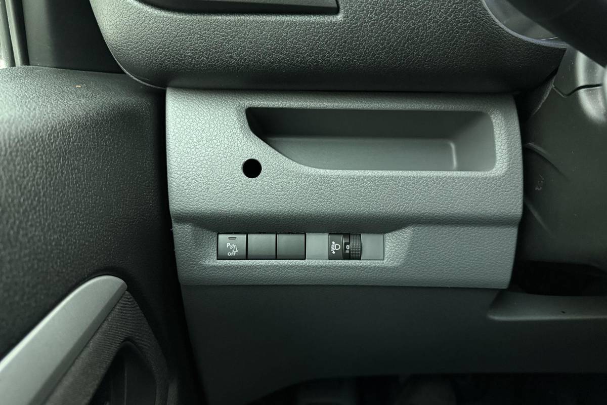 Citroën Jumpy Citroen Jumpy 2.0 BlueHDI 120pk HDI Dubbel Cabine | 6-Zits | Airco | Trekhaak | Lichtmetalen velgen | Cruise control | Airco | Laadruimte betimmerd | Parkeersensoren
