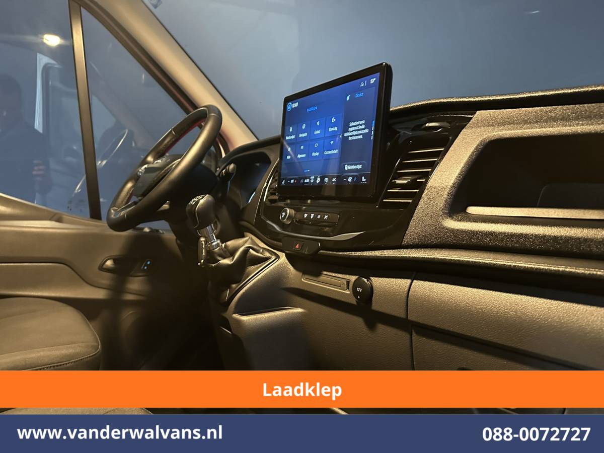 Ford Transit Ford Transit 2.0 TDCI 131pk L3H2 ** Laadklep ** Euro6 Airco | Camera | Navigatie | Apple Carplay | Adaptieve Cruisecontrol Android Auto, Parkeersensoren, Verwarmde voorruit, Stoelverwarming, Bijrijdersbank