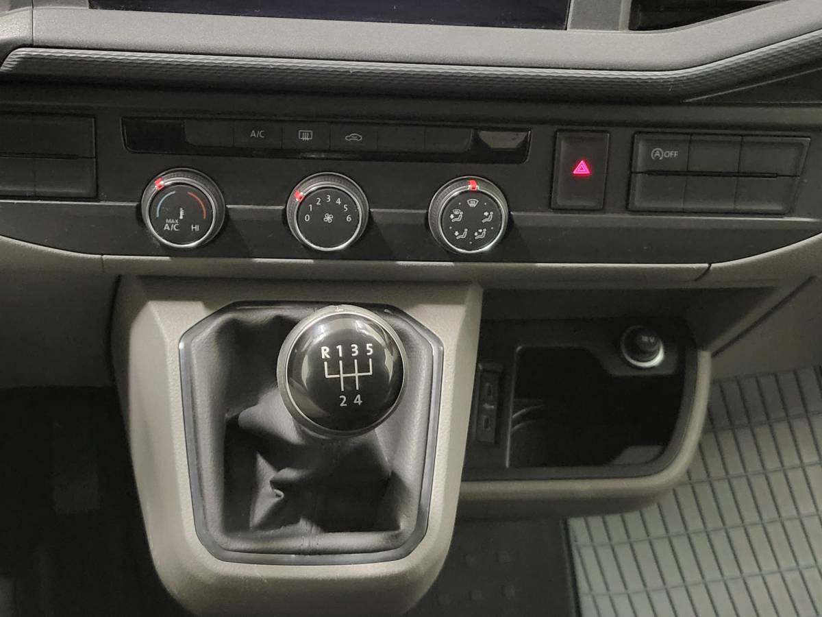 Volkswagen Transporter Volkswagen Transporter 2.0TDI 111pk L2/H1 Euro 6!