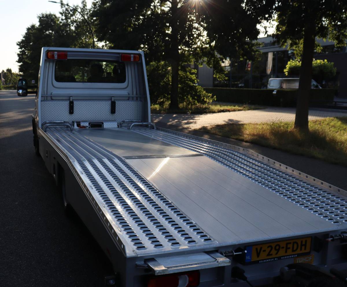 Iveco Daily Iveco 50c21 Daily 3.0 410 | Auto transporter | Tijhof | Navigatie | Radio | Bluetooth | USB Audio | Electrische lier