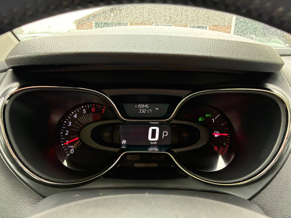 Renault Captur Renault Captur 1.2 TCe Limited | Automaat + Cruise + Airco nu € 9.975,-!!!