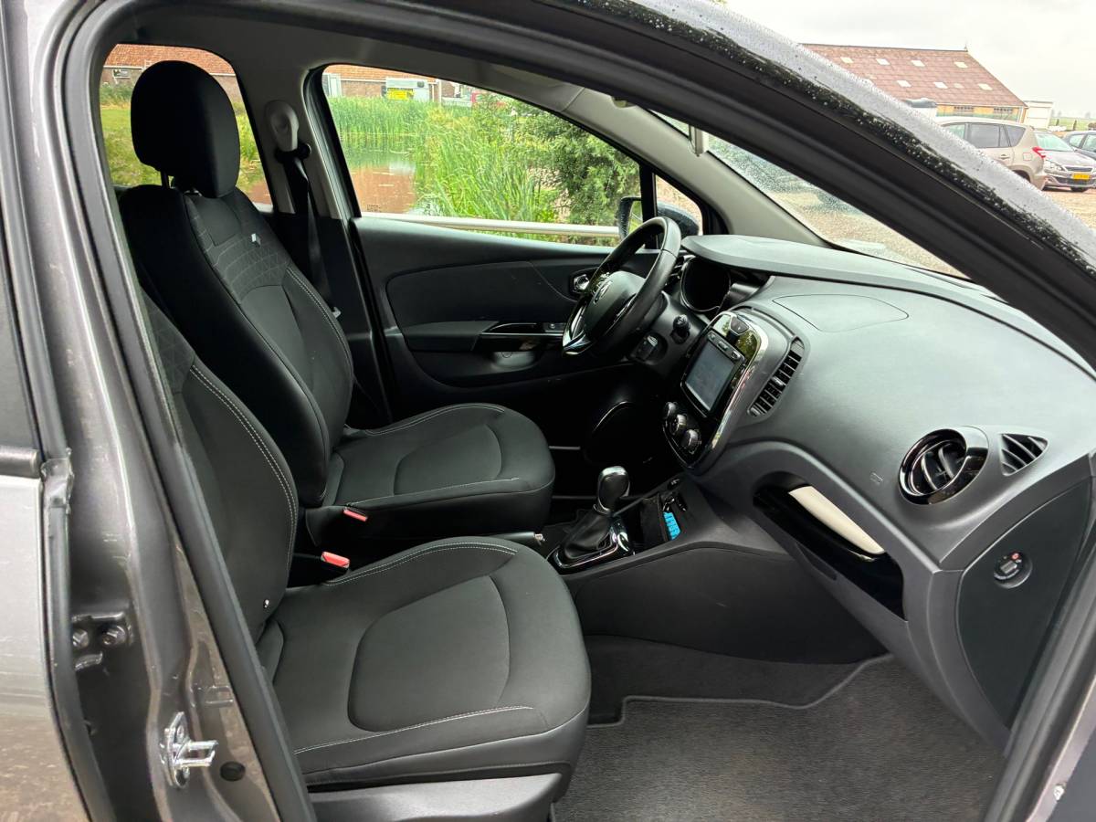 Renault Captur Renault Captur 1.2 TCe Limited | Automaat + Cruise + Airco nu € 9.975,-!!!