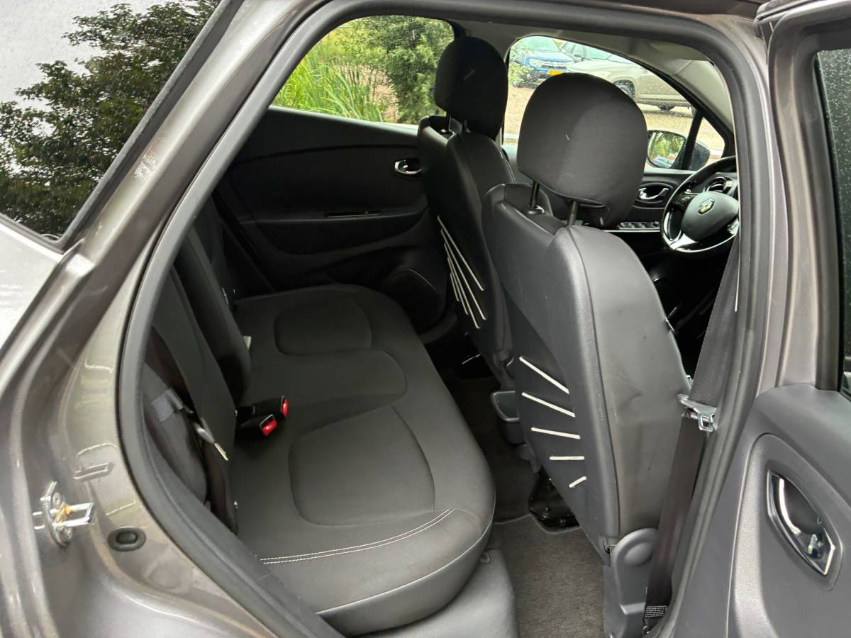 Renault Captur Renault Captur 1.2 TCe Limited | Automaat + Cruise + Airco nu € 9.975,-!!!