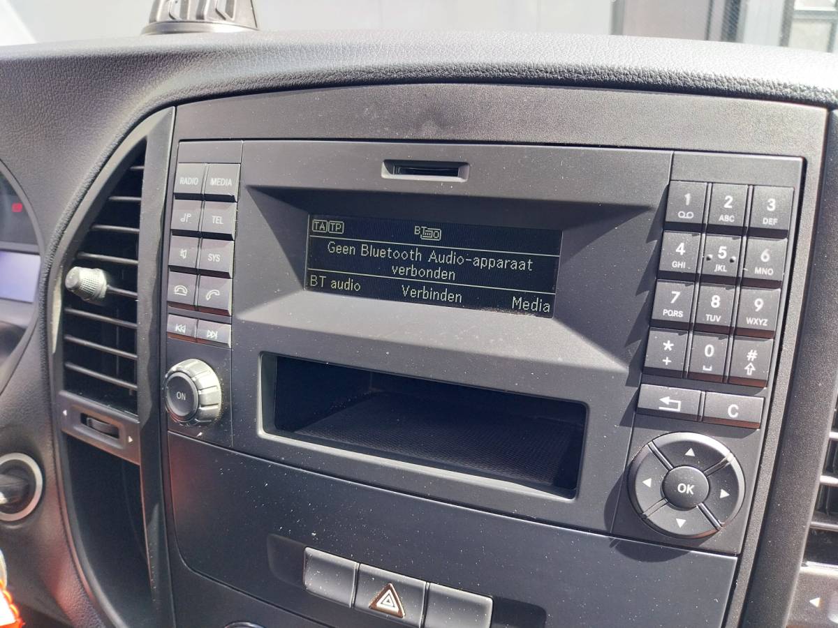 Mercedes-Benz Vito Mercedes-Benz Vito 111 CDI AIRCO TREKHAAK L2 H1