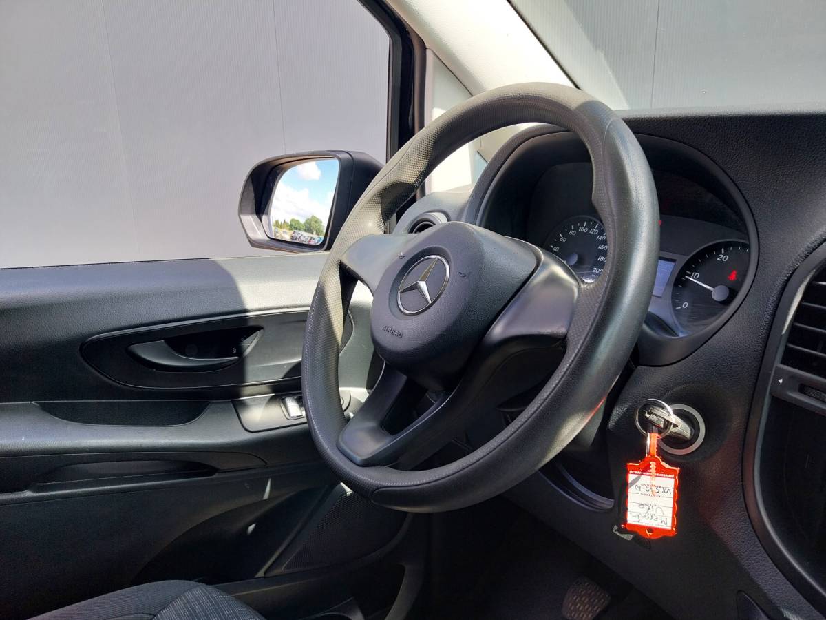 Mercedes-Benz Vito Mercedes-Benz Vito 111 CDI AIRCO TREKHAAK L2 H1