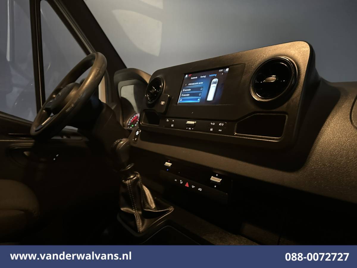 Mercedes-Benz Sprinter Mercedes-Benz Sprinter 214 CDI 143pk L2H2 Euro6 Airco | Camera | Apple Carplay | Chauffeursstoel Android Auto, Bijrijdersbank