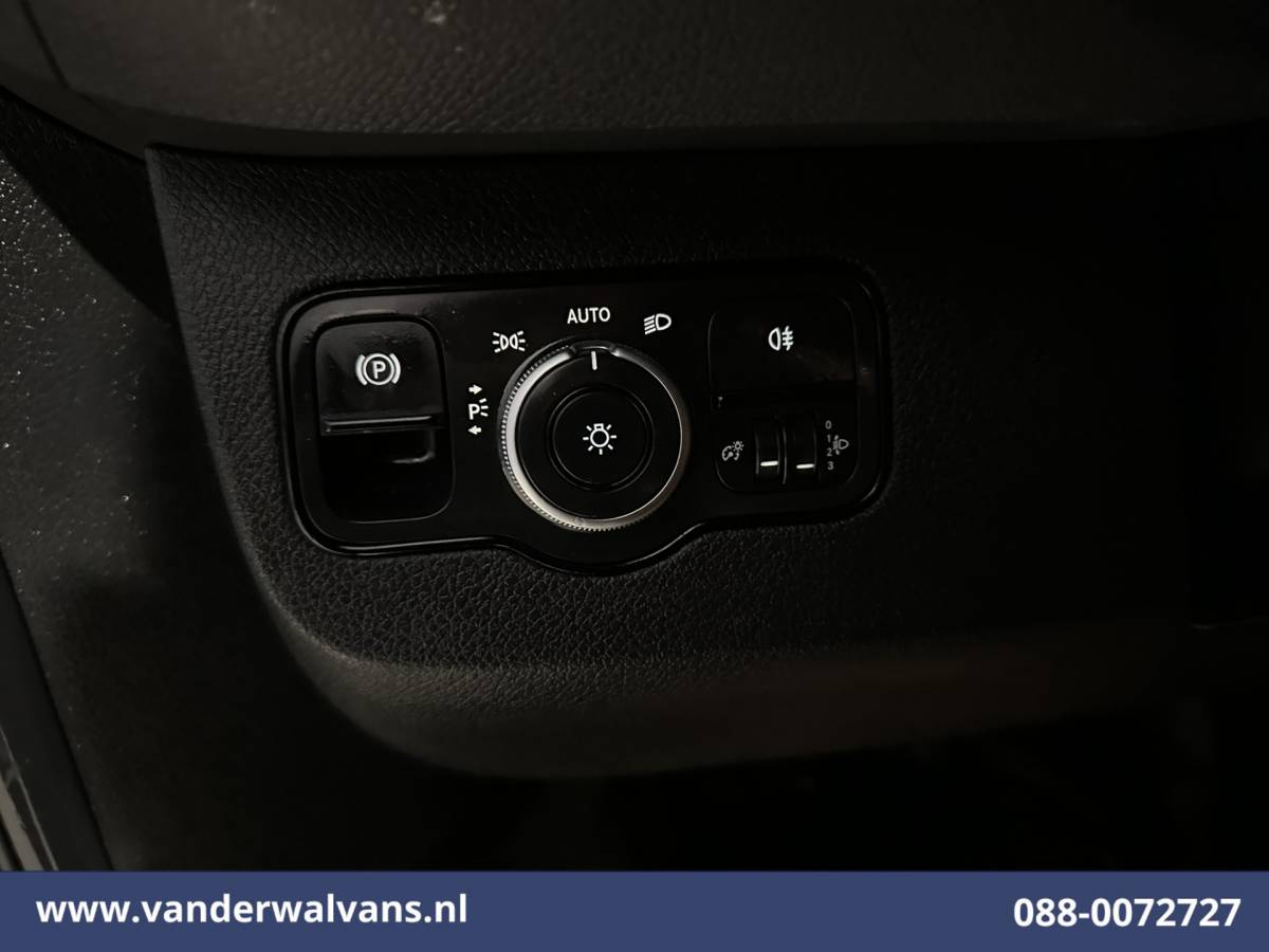 Mercedes-Benz Sprinter Mercedes-Benz Sprinter 214 CDI 143pk L2H2 Euro6 Airco | Camera | Apple Carplay | Chauffeursstoel Android Auto, Bijrijdersbank