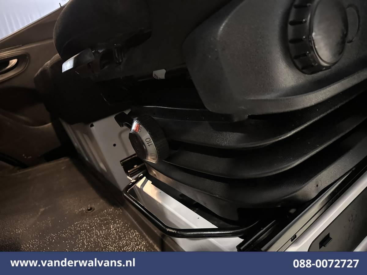 Mercedes-Benz Sprinter Mercedes-Benz Sprinter 214 CDI 143pk L2H2 Euro6 Airco | Camera | Apple Carplay | Chauffeursstoel Android Auto, Bijrijdersbank