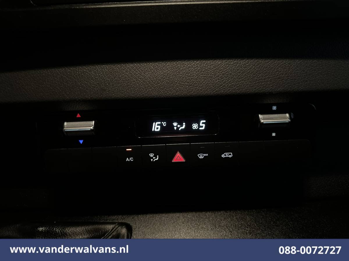 Mercedes-Benz Sprinter Mercedes-Benz Sprinter 214 CDI 143pk L2H2 Euro6 Airco | Camera | Apple Carplay | Chauffeursstoel Android Auto, Bijrijdersbank