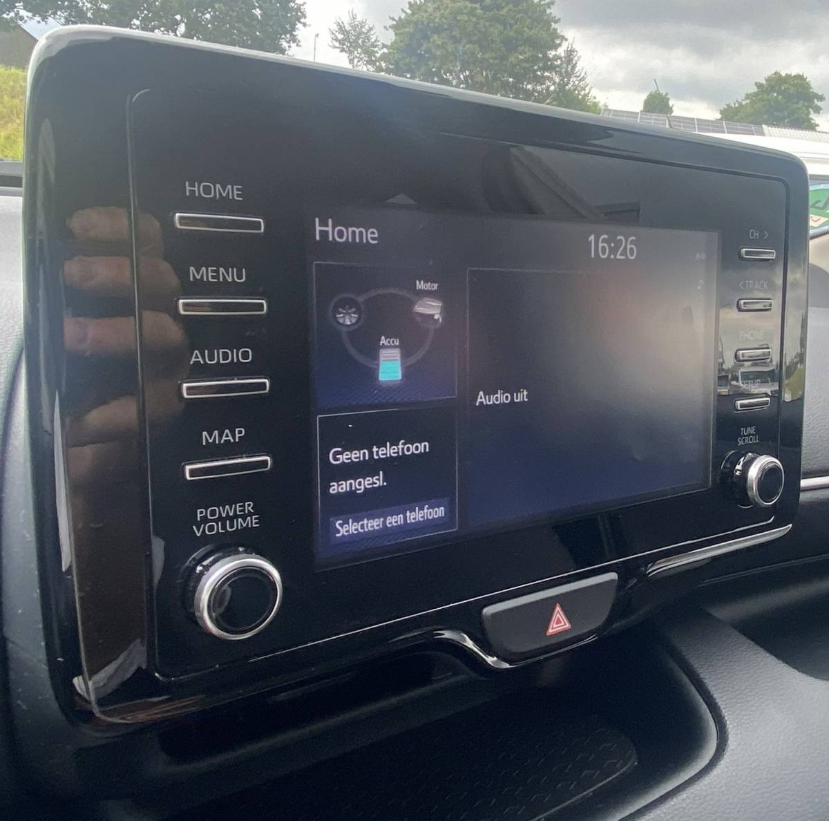 Toyota Yaris Toyota Yaris 1.5 Hybrid Dynamic/ Virtual CP/ DriveAssist/ CarPlay/ Fabrieksgarantie/ NAP/ Dealeronderhouden