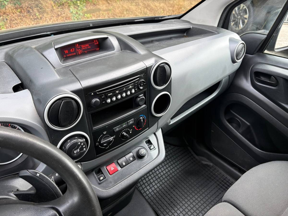 Citroën Berlingo Citroen Berlingo 1.6 BlueHDI 100 Business Economy S&S|EURO6|NAP|AUTOMAAT|airco|cruise|radio|drie zitplaatsen
