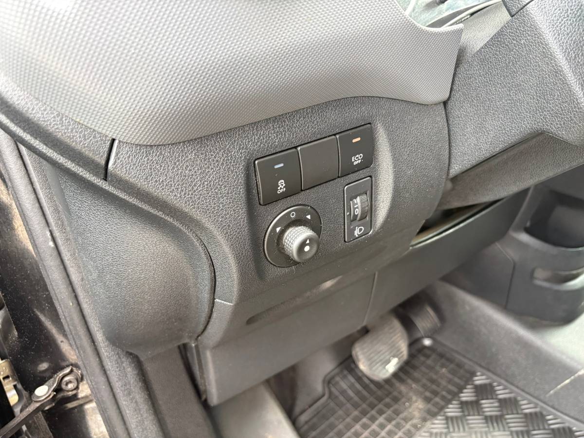 Citroën Berlingo Citroen Berlingo 1.6 BlueHDI 100 Business Economy S&S|EURO6|NAP|AUTOMAAT|airco|cruise|radio|drie zitplaatsen