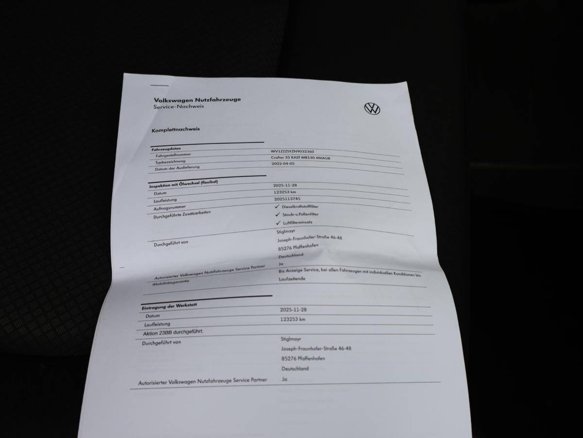 Volkswagen Crafter Volkswagen Crafter 35 2.0 TDI 177 PK 4MOTION 4X4 DSG L3H3 + 3000 KG TH | LED | MASSAGE | STANDKACHEL