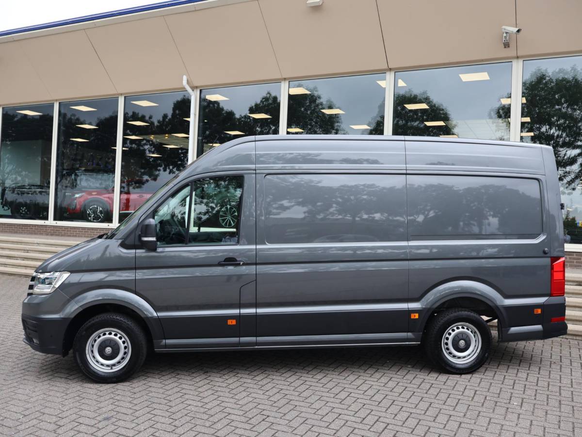Volkswagen Crafter Volkswagen Crafter 35 2.0 TDI 177 PK 4MOTION 4X4 DSG L3H3 + 3000 KG TH | LED | MASSAGE | STANDKACHEL
