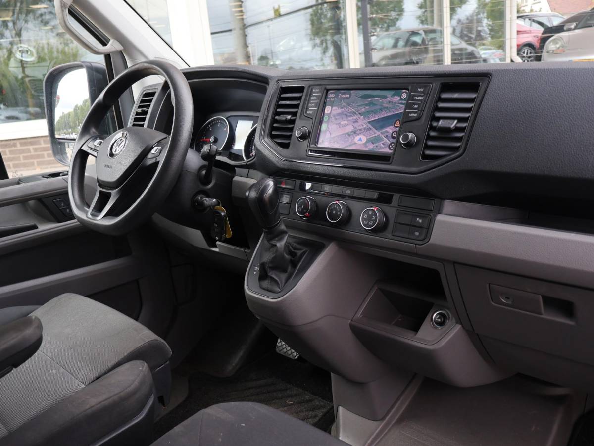Volkswagen Crafter Volkswagen Crafter 35 2.0 TDI 140 PK DSG L4H3 + 3000 KG TREKHAAK | CAMERA | CARPLAY | NAVIGATIE