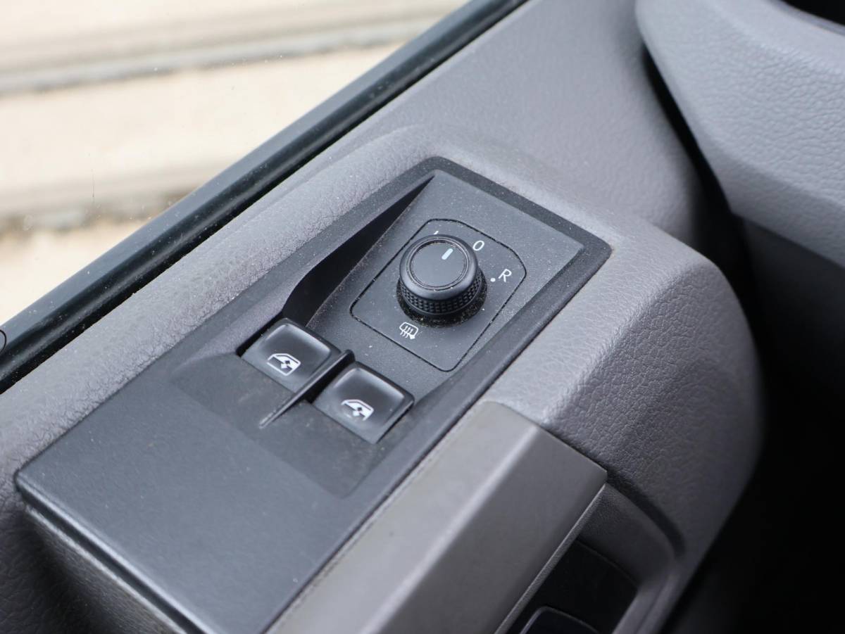 Volkswagen Crafter Volkswagen Crafter 35 2.0 TDI 140 PK DSG L4H3 + 3000 KG TREKHAAK | CAMERA | CARPLAY | NAVIGATIE