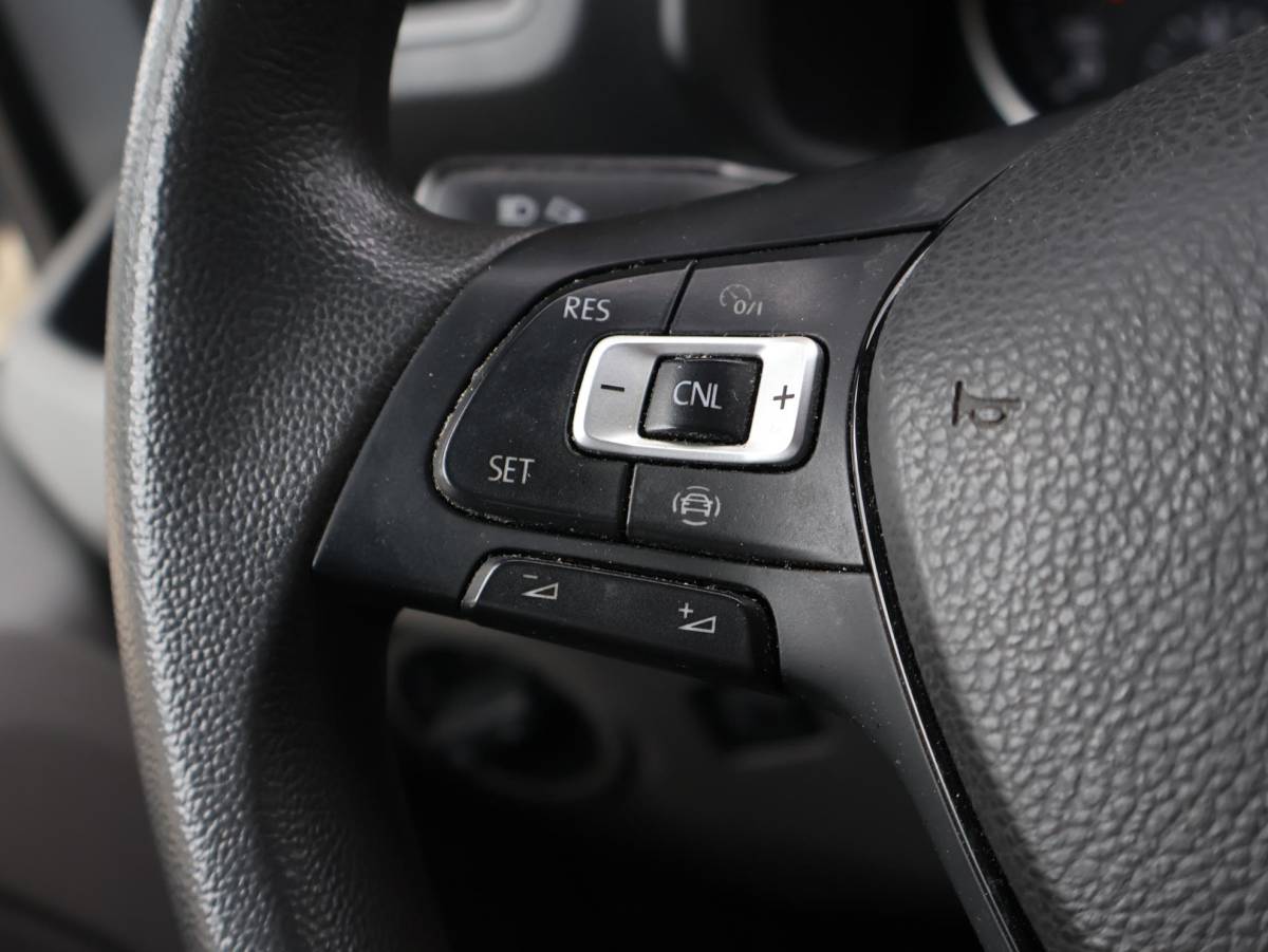 Volkswagen Crafter Volkswagen Crafter 35 2.0 TDI 140 PK DSG L4H3 + 3000 KG TREKHAAK | CAMERA | CARPLAY | NAVIGATIE