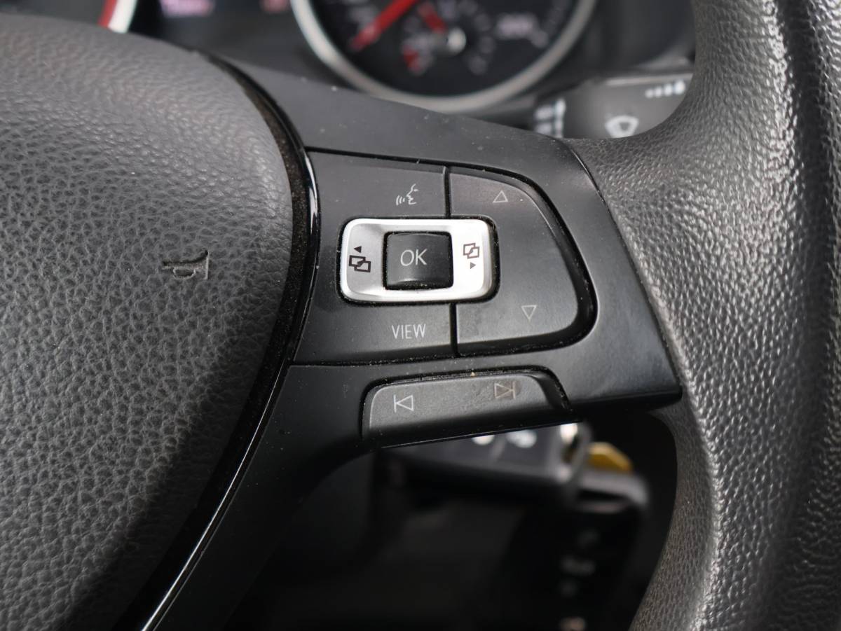 Volkswagen Crafter Volkswagen Crafter 35 2.0 TDI 140 PK DSG L4H3 + 3000 KG TREKHAAK | CAMERA | CARPLAY | NAVIGATIE