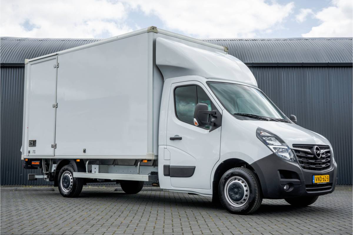Opel Movano Opel Movano **2.3 CDTI BiTurbo | Bakwagen met Laadklep | Euro 6 | 146 PK | Airco | Cruise | Navigatie | MF Stuur**