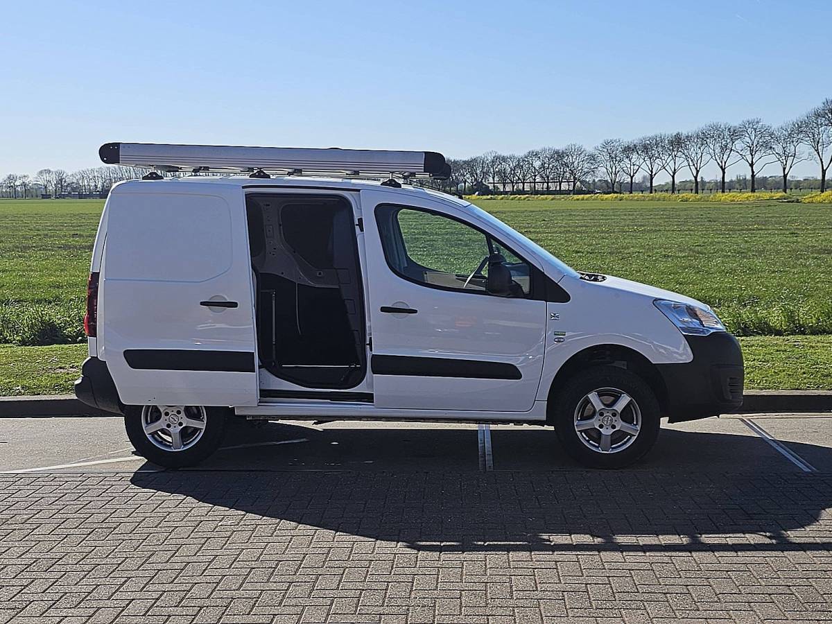 Citroën Berlingo CITROEN BERLINGO 1.6 4×4 nap airco euro6!