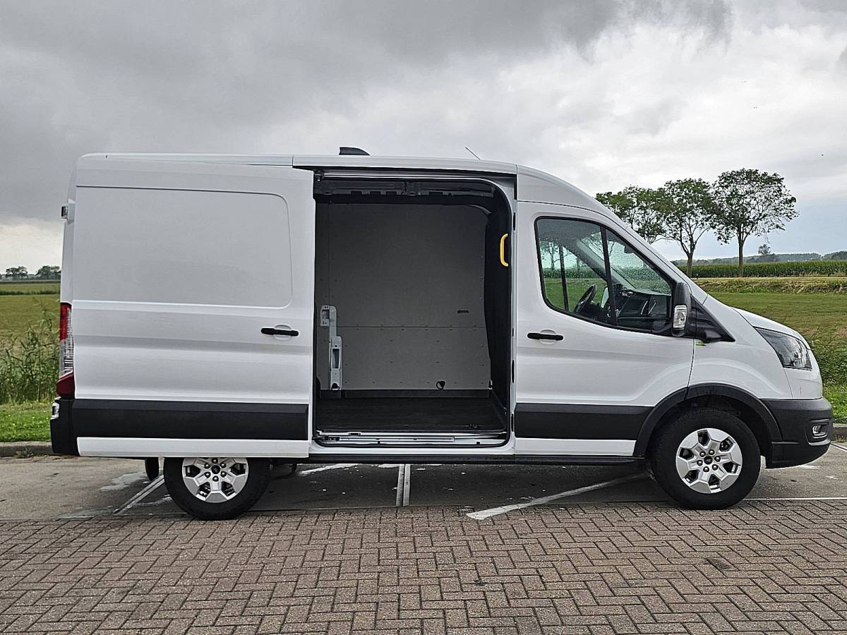 Ford Transit FORD TRANSIT 350 ac automaat euro6