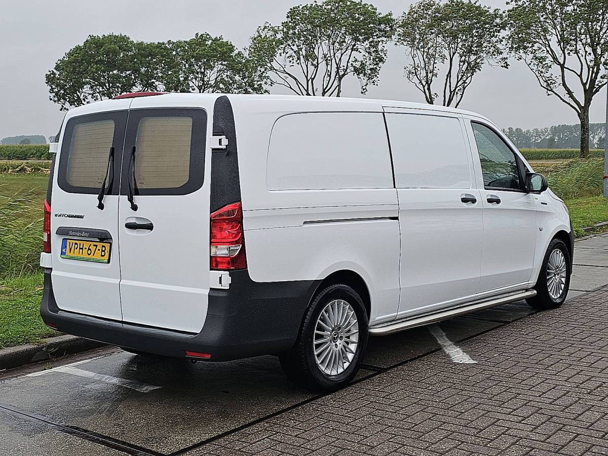 Mercedes-Benz eVito MERCEDES-BENZ EVITO 90kwh 332 kms wltp!!