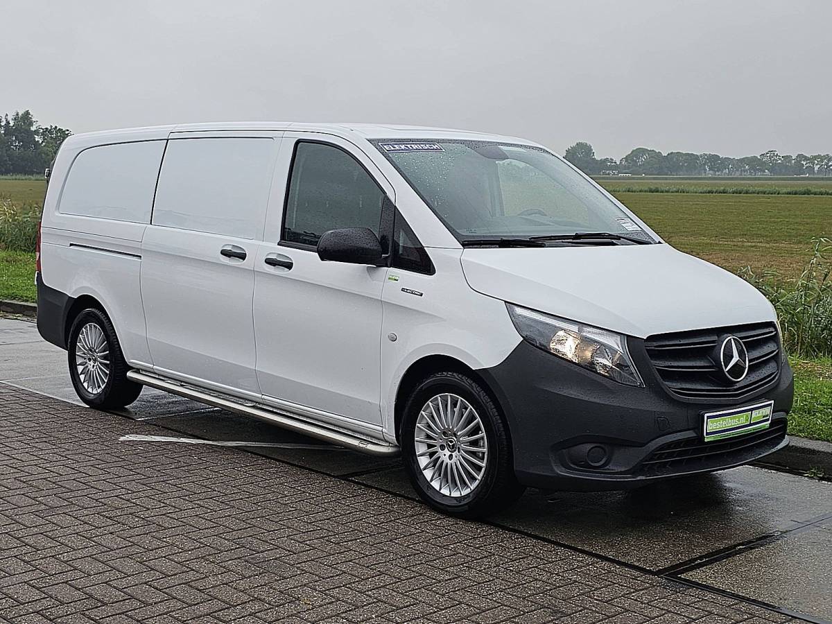 Mercedes-Benz eVito MERCEDES-BENZ EVITO 90kwh 332 kms wltp!!