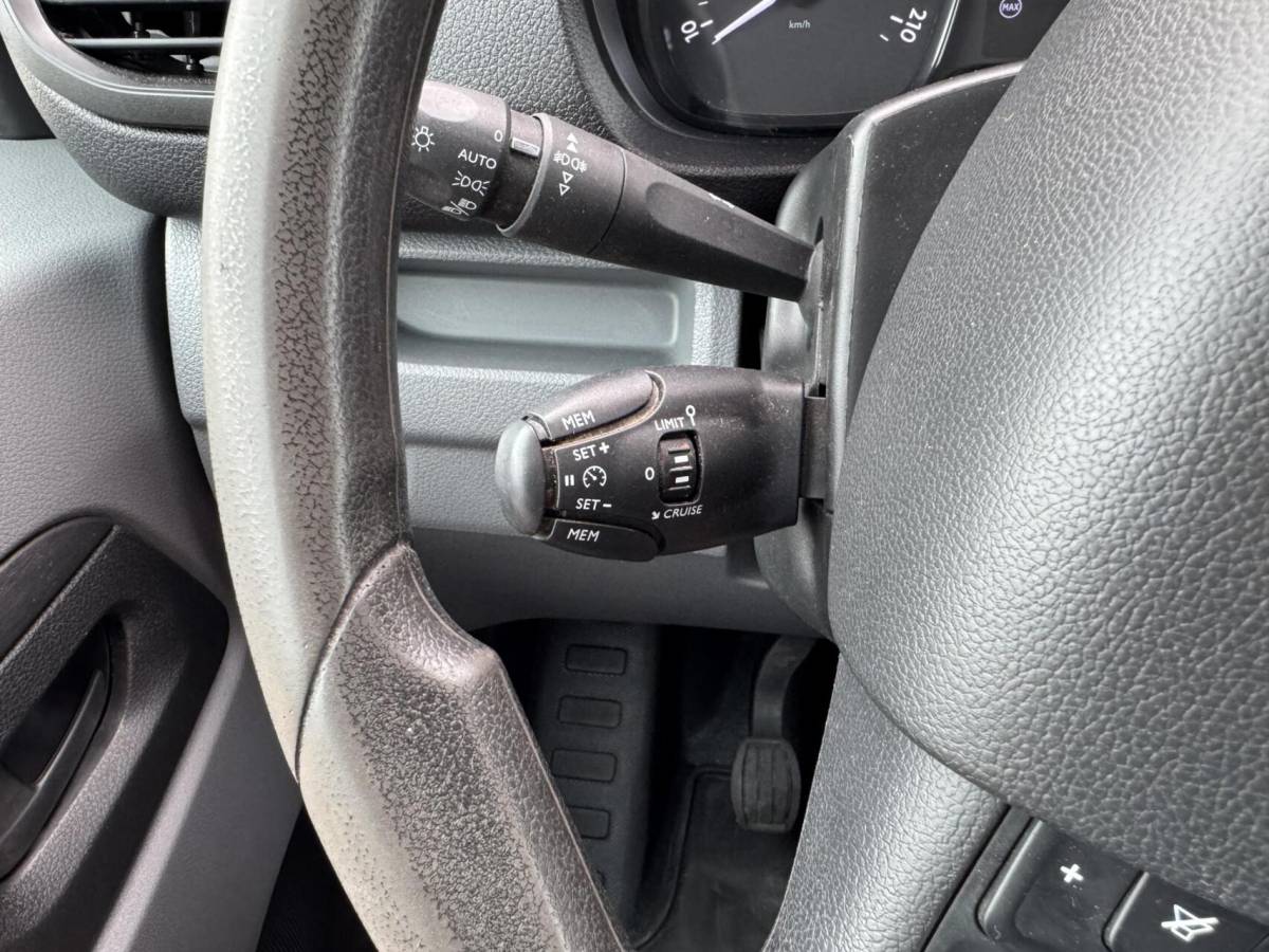 Citroën Jumpy Citroen Jumpy 2.0 BlueHDI 120pk M Driver Trekhaak/Carplay/Navi/PDC/Imperiaal