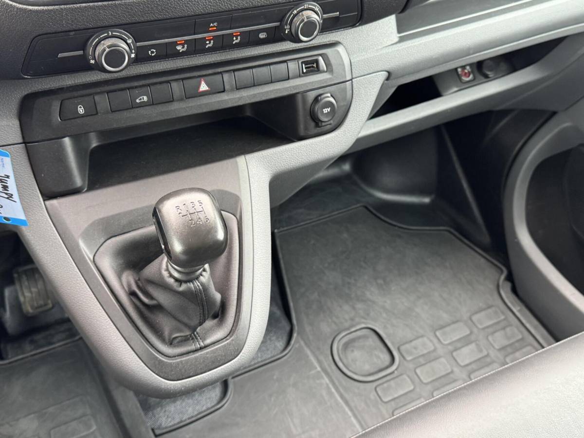 Citroën Jumpy Citroen Jumpy 2.0 BlueHDI 120pk M Driver Trekhaak/Carplay/Navi/PDC/Imperiaal