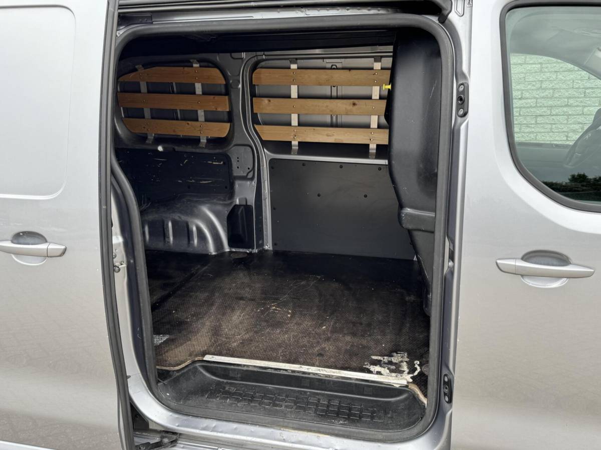 Citroën Jumpy Citroen Jumpy 2.0 BlueHDI 120pk M Driver Trekhaak/Carplay/Navi/PDC/Imperiaal