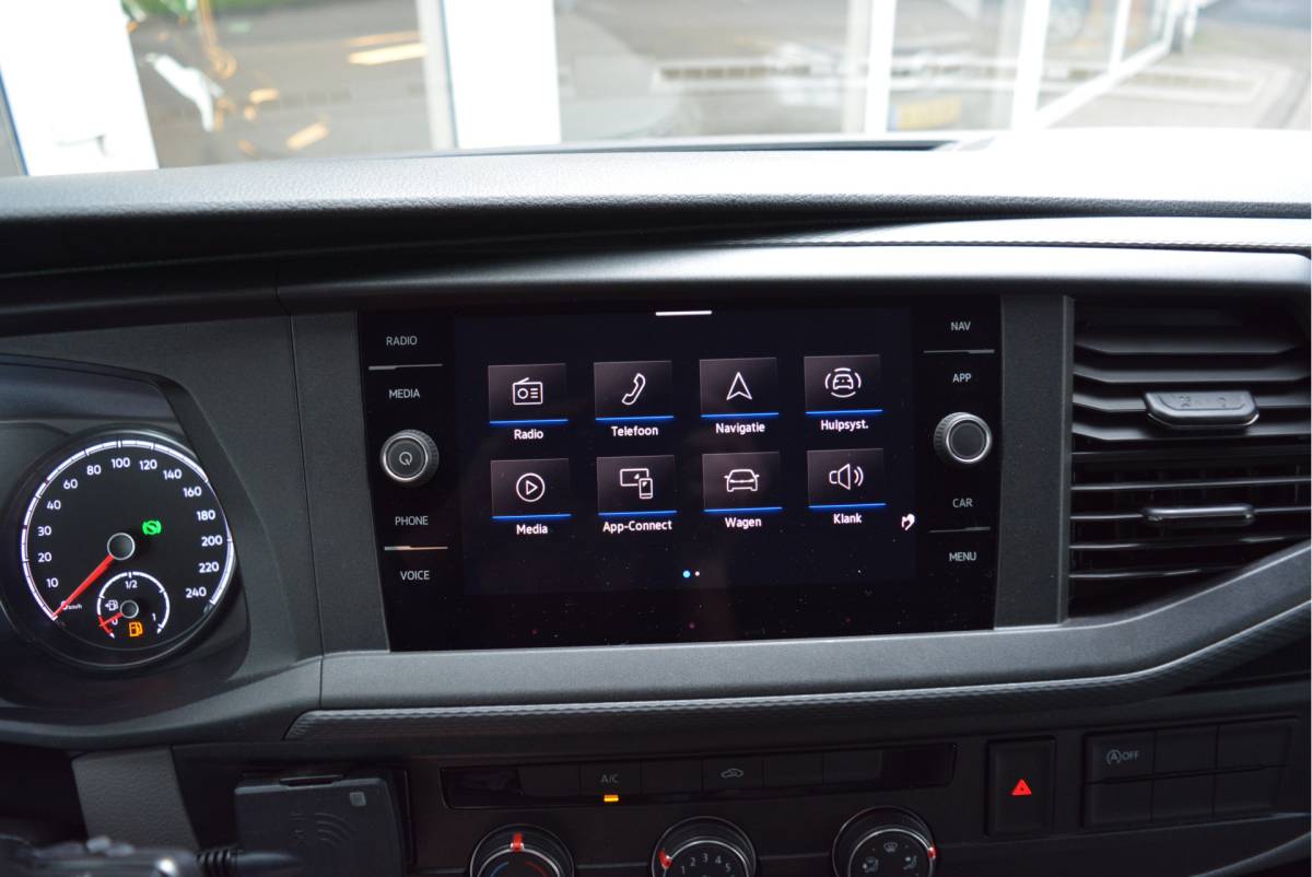 Volkswagen Transporter Volkswagen Transporter 2.0 TDI 150PK L2 Comfortline Executive Plus | MARGE | Cruise | Carplay | Navi | Trekhaak |