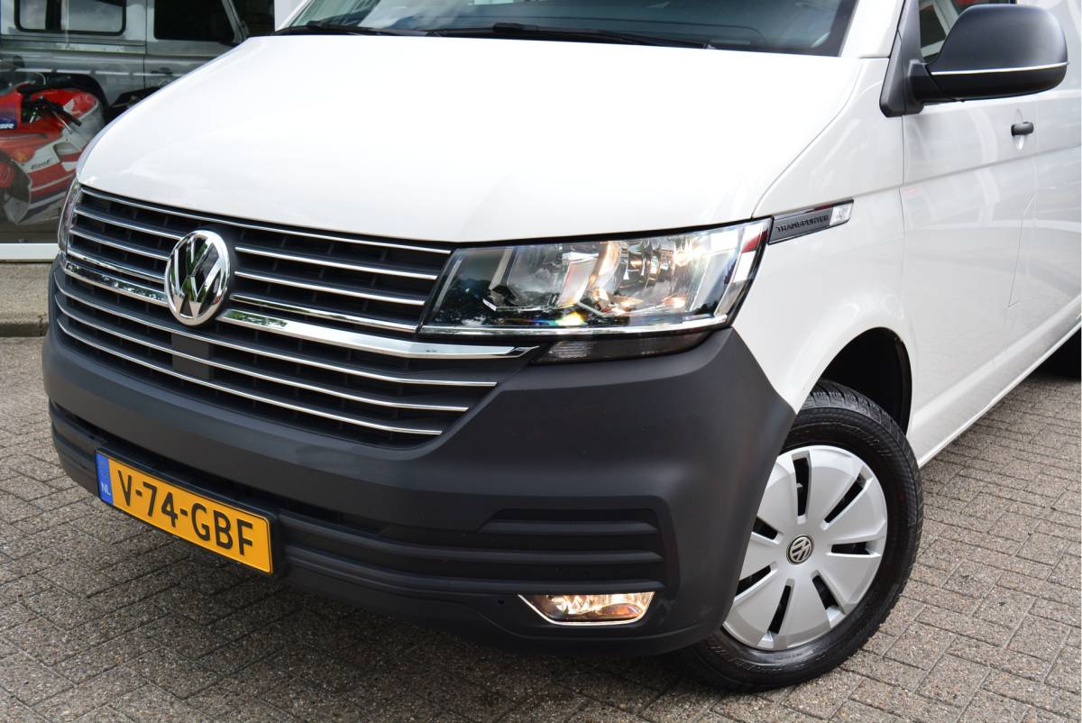 Volkswagen Transporter Volkswagen Transporter 2.0 TDI 150PK L2 Comfortline Executive Plus | MARGE | Cruise | Carplay | Navi | Trekhaak |
