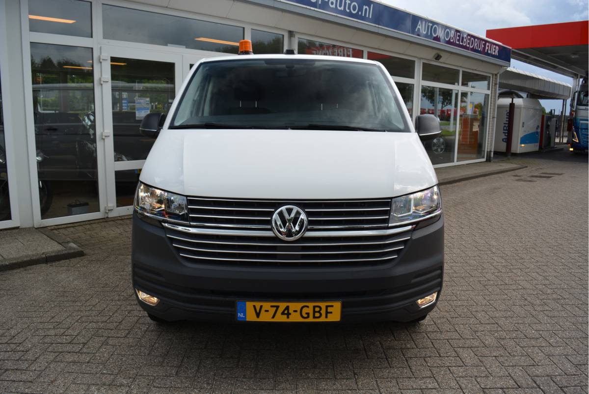 Volkswagen Transporter Volkswagen Transporter 2.0 TDI 150PK L2 Comfortline Executive Plus | MARGE | Cruise | Carplay | Navi | Trekhaak |