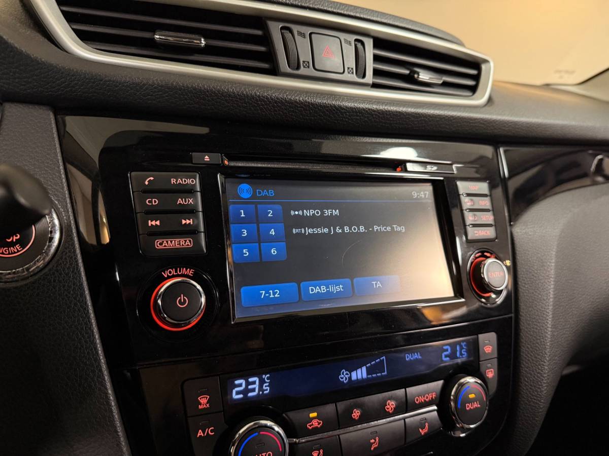 Nissan QASHQAI Nissan Qashqai 1.2 Tekna + *Pano* Stoelverw.|360’Camera|Navi|Cruise|DAB|19”|BT|Lane-Assist|Blind-spot