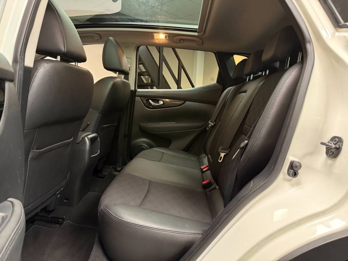 Nissan QASHQAI Nissan Qashqai 1.2 Tekna + *Pano* Stoelverw.|360’Camera|Navi|Cruise|DAB|19”|BT|Lane-Assist|Blind-spot