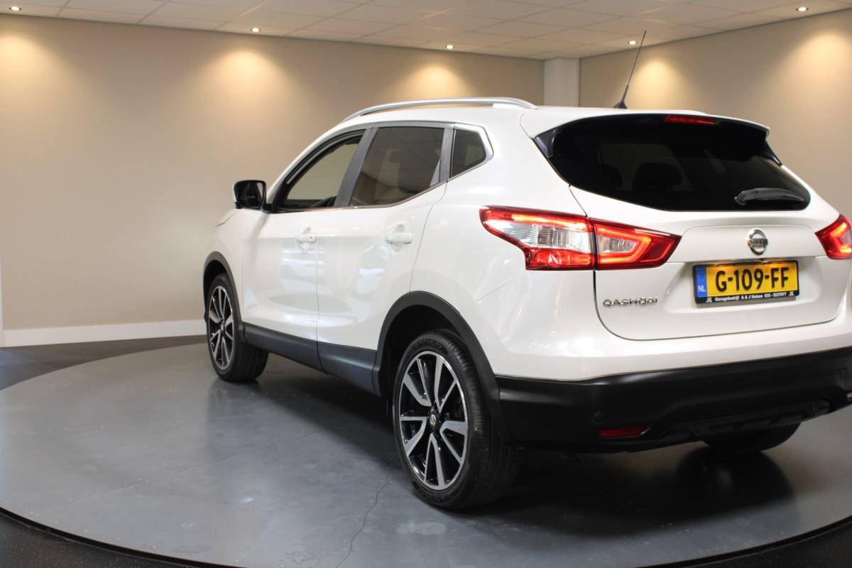 Nissan QASHQAI Nissan Qashqai 1.2 Tekna + *Pano* Stoelverw.|360’Camera|Navi|Cruise|DAB|19”|BT|Lane-Assist|Blind-spot