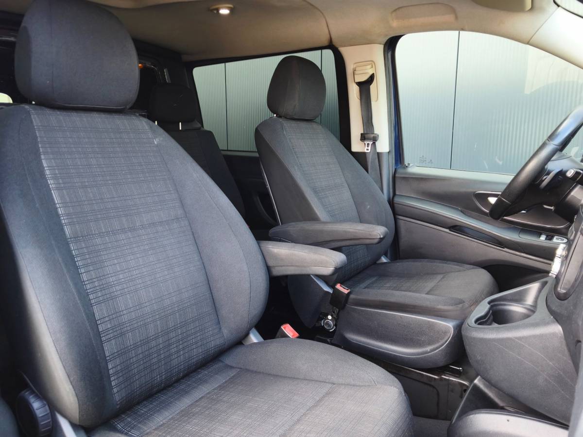 Mercedes-Benz Vito Mercedes-Benz Vito 114CDI DUBBELE CABINE AUT LANG LED PDC TREKHAAK CLIMATE CRUISE